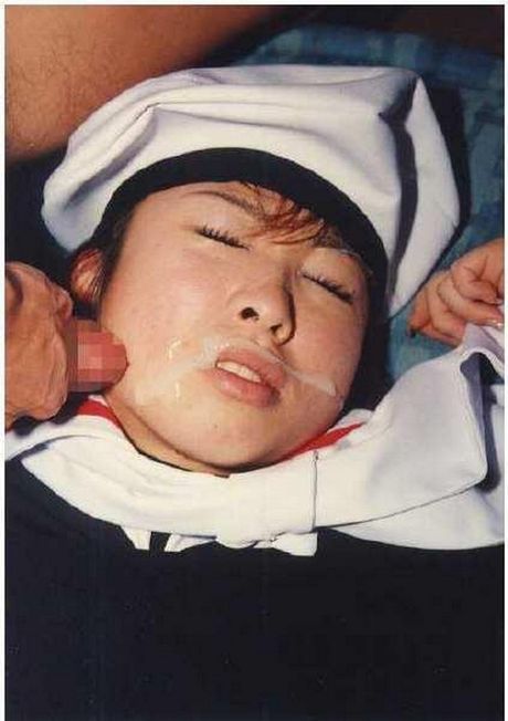 Asian babe with small tits gets her pussy licked and her muff dicked