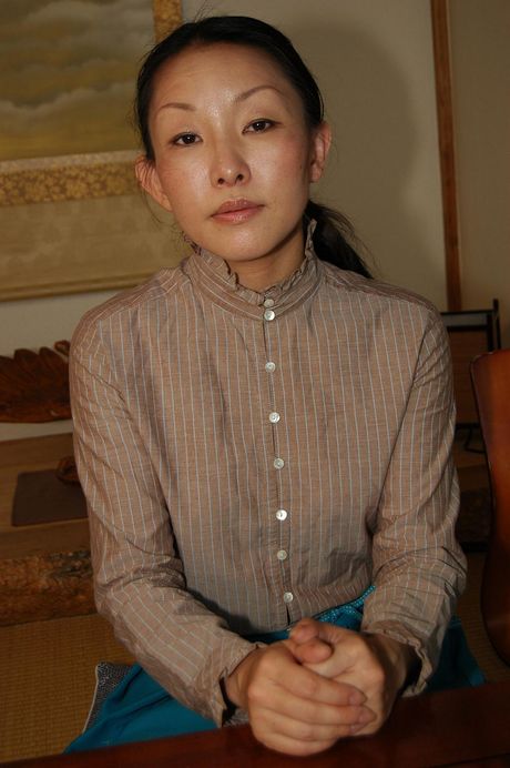 Mature Japanese woman Yukie Ishikawa pleasures a dick with her mouth and wet pussy.