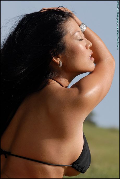 Natile in Hot School Girl