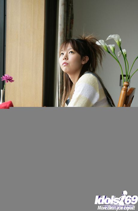 Luscious japanese teen Yume Kimino denudes small tits and hairy twat