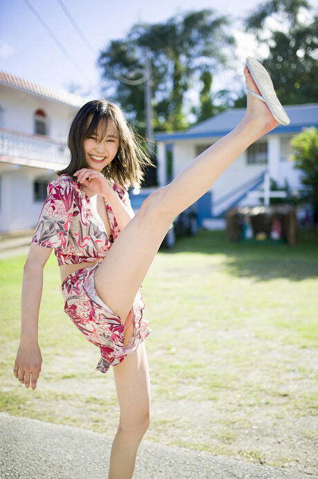 Asian Teen Split Pics